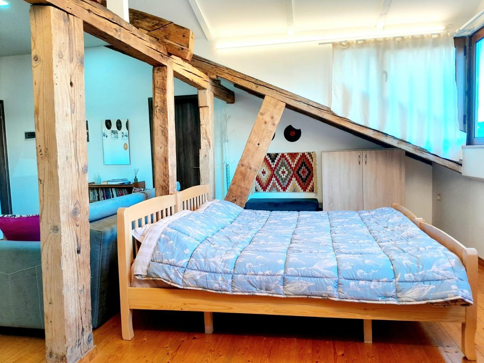 Loft *